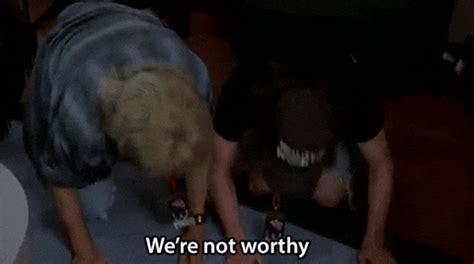 Wayne and Garth on their kness: "We're not worthy"