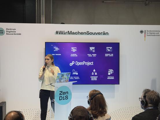 Rosanna Sibora, CPO at OpenProject, presenting at SCCON